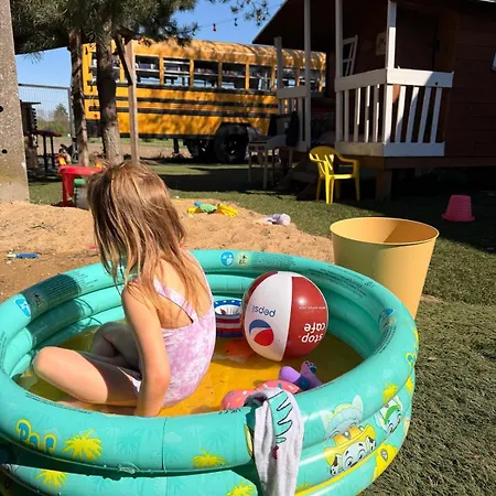 Campsite Buli School Bus Skorzecin
